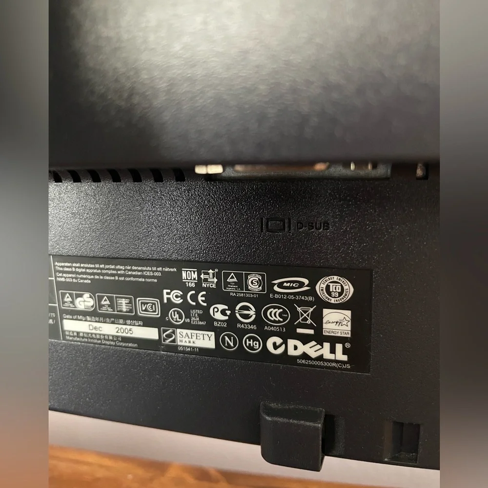 Dell LCD Monitor 17 inch Diagonal